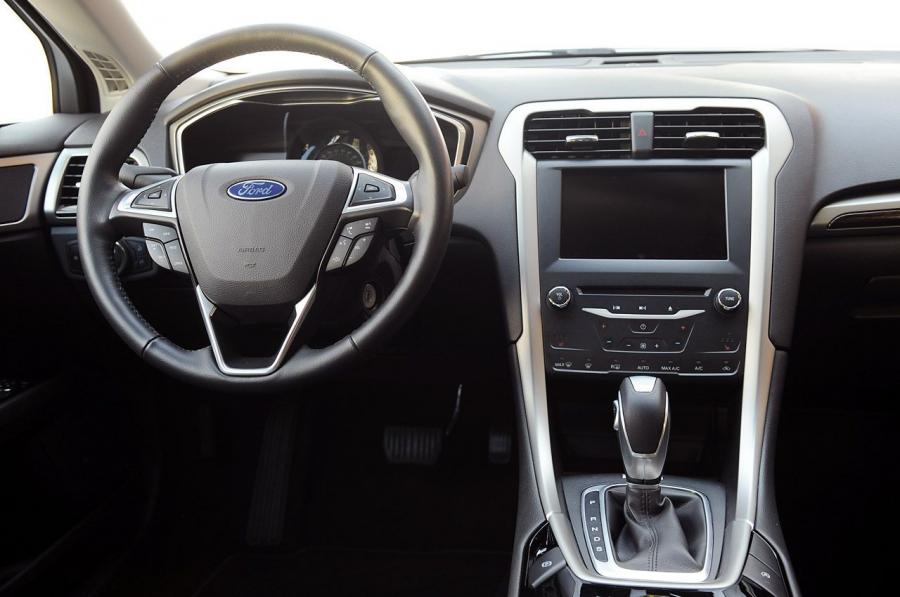  Ford Fusion 2013 года  (US) (фото 130 из 202)
